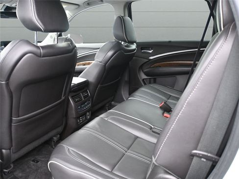 Used 2018 Acura MDX w/ Advance & Entertainment image 11