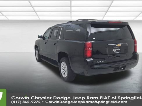 Used 2017 Chevrolet Suburban LT image 11