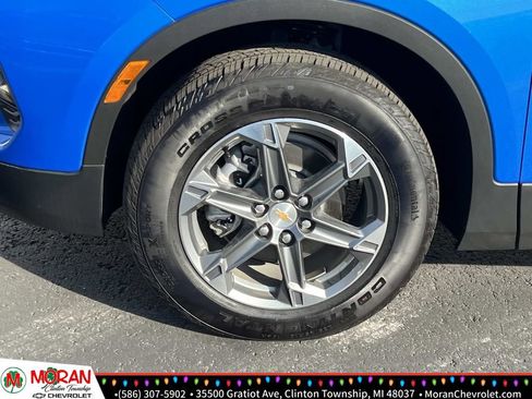 Certified 2025 Chevrolet Blazer LT w/ Convenience Package image 9