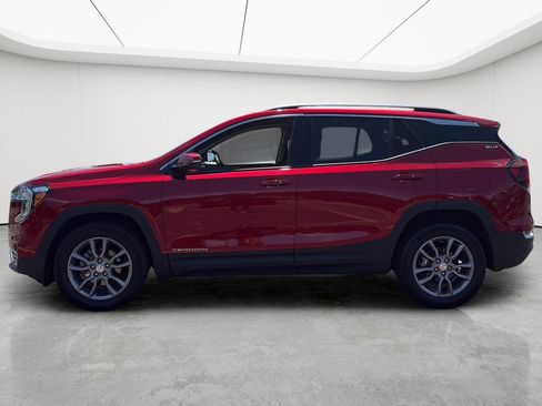 Used 2023 GMC Terrain SLT AWD/4WD image 5