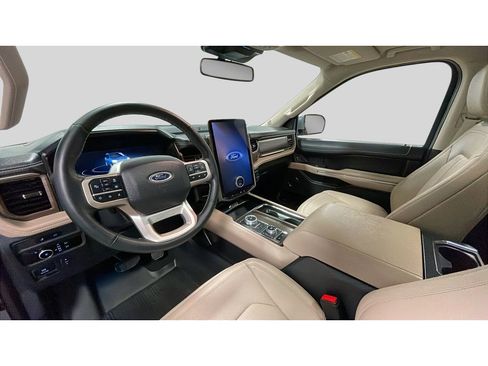 Used 2024 Ford Expedition Max Limited AWD/4WD image 12