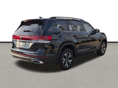 New 2026 Volkswagen Atlas SE image 5