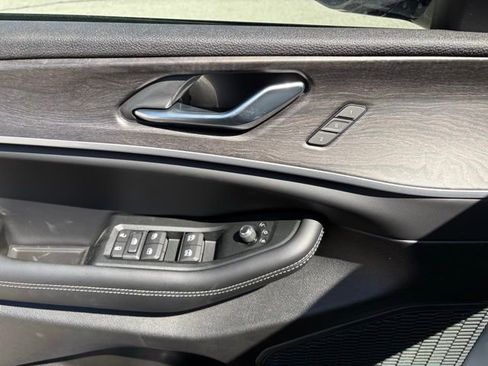 New 2025 Jeep Grand Cherokee Limited w/ Trailer Tow Package image 13