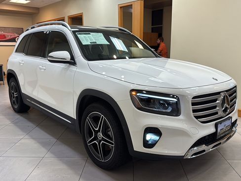 Certified 2026 Mercedes-Benz GLB 250 image 2