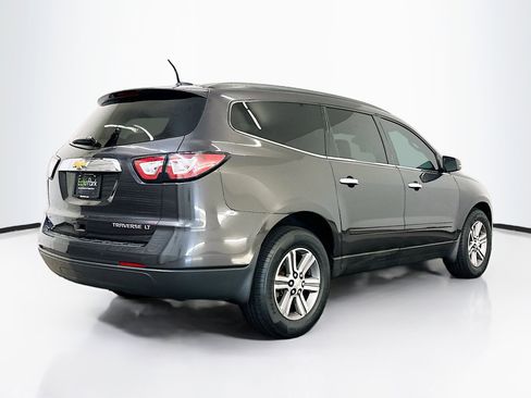Used 2016 Chevrolet Traverse LT image 9