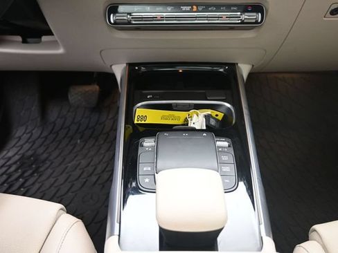 Used 2022 Mercedes-Benz GLB 250 image 13