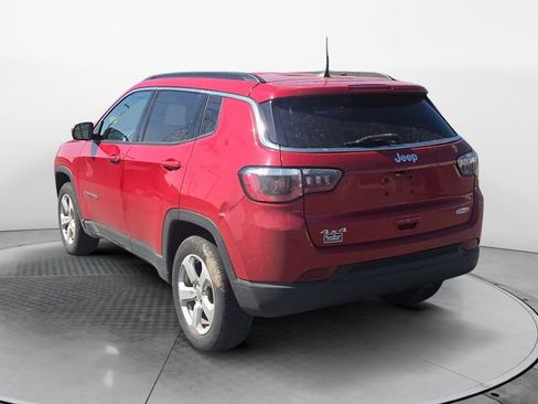 Used 2019 Jeep Compass Latitude AWD/4WD image 3