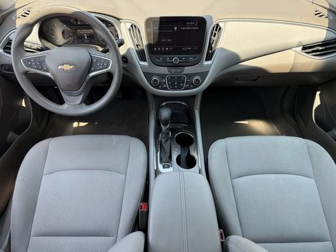 Used 2025 Chevrolet Malibu LT FWD image 10