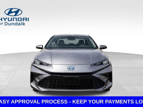 Used 2025 Toyota Camry LE image 6