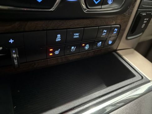 Used 2016 RAM 1500 Laramie Longhorn w/ Convenience Group image 30