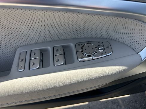Used 2023 Genesis G70 3.3T w/ Sport Advanced Package RWD image 12