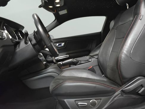 Used 2017 Ford Mustang GT Premium w/ Equipment Group 401A RWD image 14