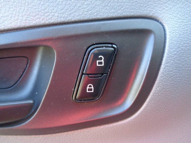 Used 2019 Ford Transit 250 130 Low Roof w/ Exterior Upgrade Package RWD image 14