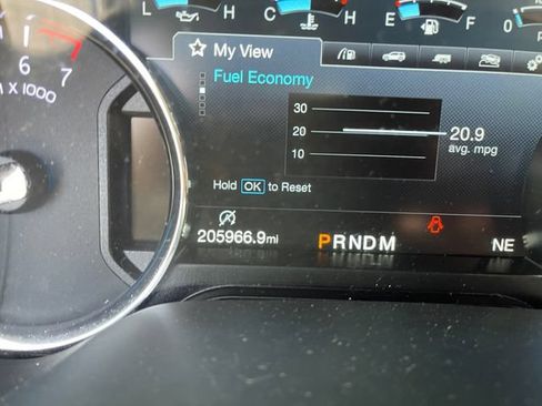 Used 2018 Ford Expedition Max XLT w/ Equipment Group 202A AWD/4WD image 19