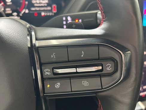 Used 2025 GMC Yukon AT4 Ultimate w/ LPO, Floor Liner Package image 22