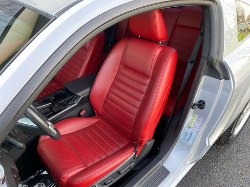 Used 2005 Ford Mustang GT image 12