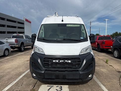 Used 2023 RAM ProMaster 2500 FWD image 2