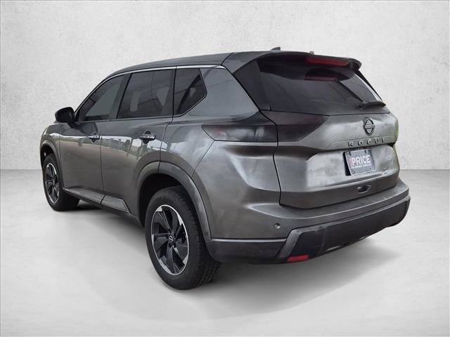 Used 2024 Nissan Rogue SV AWD/4WD image 7