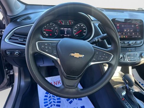 Used 2024 Chevrolet Malibu LT image 17
