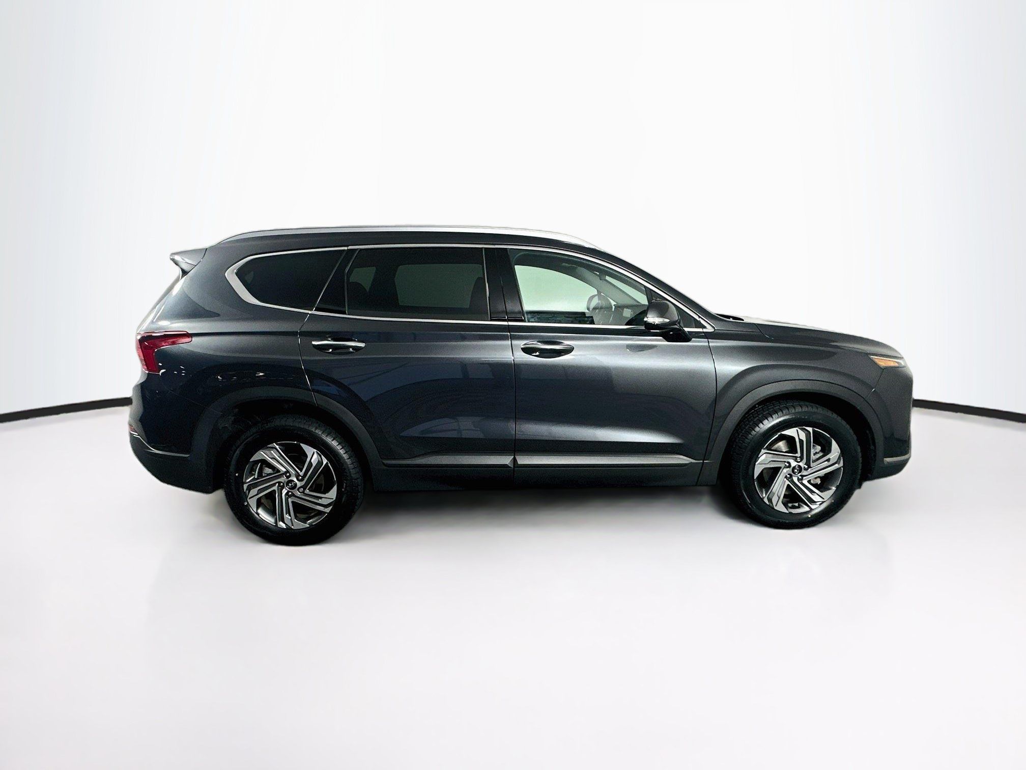 Used 2023 Hyundai Santa Fe SEL FWD image 10