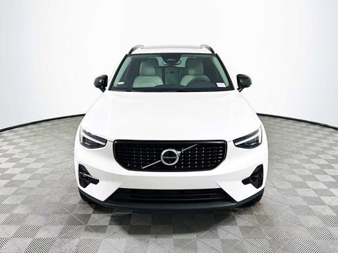 Used 2026 Volvo XC40 B5 Ultra w/ Climate Package AWD/4WD image 2