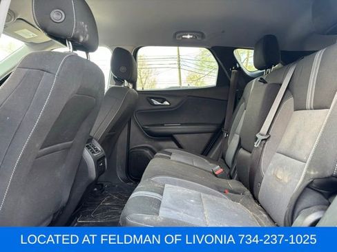 Used 2024 Chevrolet Blazer LT w/ Convenience Package FWD image 9