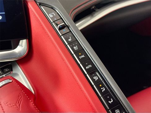 Used 2021 Chevrolet Corvette 2LT w/ Z51 Performance Package image 25