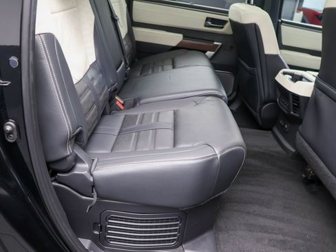 Used 2022 Toyota Tundra Capstone AWD/4WD image 27