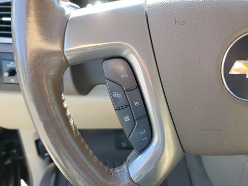 Used 2014 Chevrolet Suburban LTZ AWD/4WD image 24