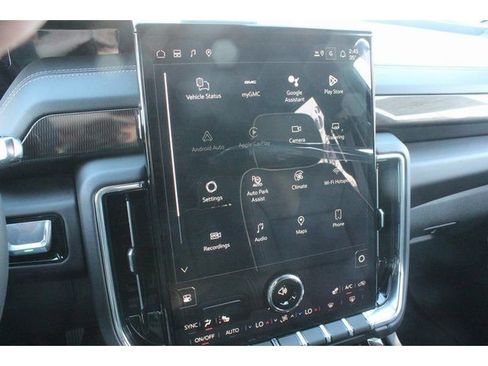 New 2026 GMC Yukon XL Elevation w/ LPO, Floor Liner Package AWD/4WD image 34