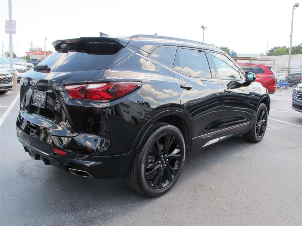 Used 2021 Chevrolet Blazer RS w/ Enhanced Convenience Package FWD image 3