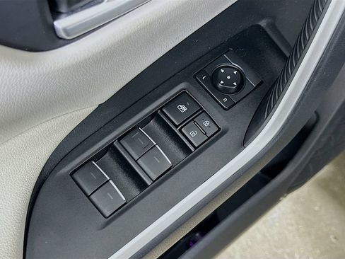 Used 2025 Toyota RAV4 XLE w/ Convenience Package FWD image 19