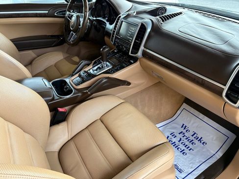 Used 2016 Porsche Cayenne GTS image 42