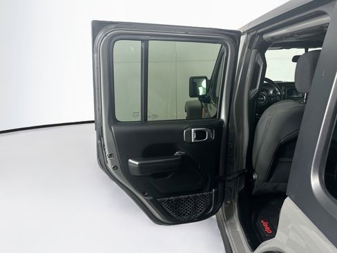 Used 2021 Jeep Wrangler Unlimited Sport AWD/4WD image 25