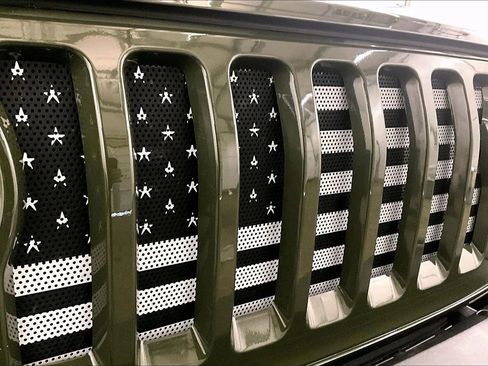 Used 2023 Jeep Wrangler Sport image 29