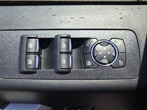 Used 2020 Ford F150 Lariat w/ Equipment Group 502A Luxury AWD/4WD image 20