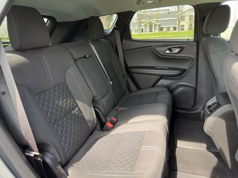 Used 2019 Chevrolet Blazer LT FWD image 31