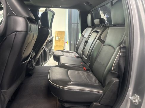 Used 2024 RAM 2500 Laramie w/ Sport Appearance Package image 33