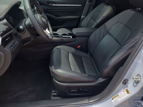 Certified 2024 Nissan Altima 2.5 SR w/ SR Premium Package FWD image 16