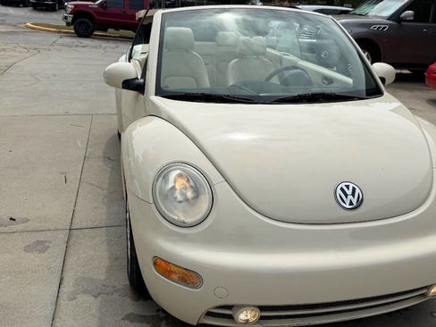 Used 2004 Volkswagen Beetle GLS FWD image 8