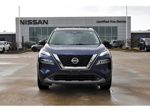 Used 2021 Nissan Rogue SL w/ Premium Package image 8