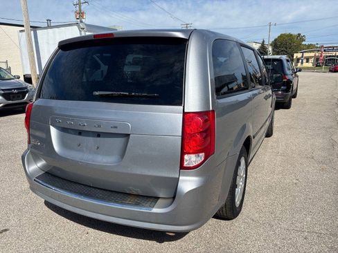 Used 2014 Dodge Grand Caravan American Value Package image 5