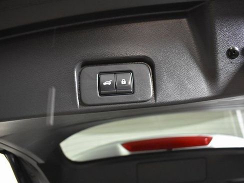 Certified 2023 Nissan Rogue SV w/ SV Premium Package image 30