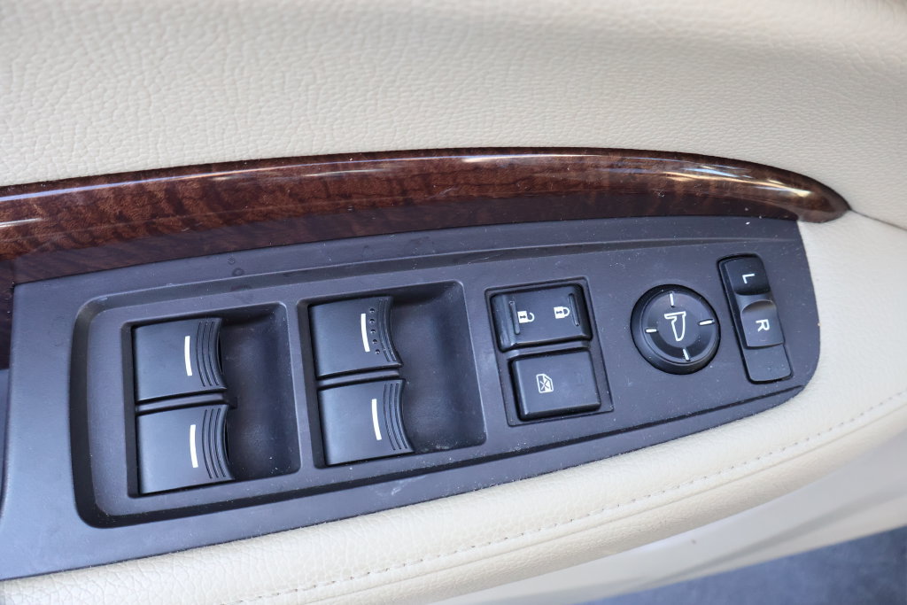 Used 2019 Acura MDX SH-AWD image 12