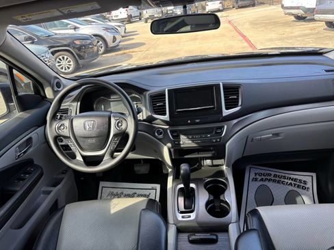 Used 2017 Honda Ridgeline RTS image 24
