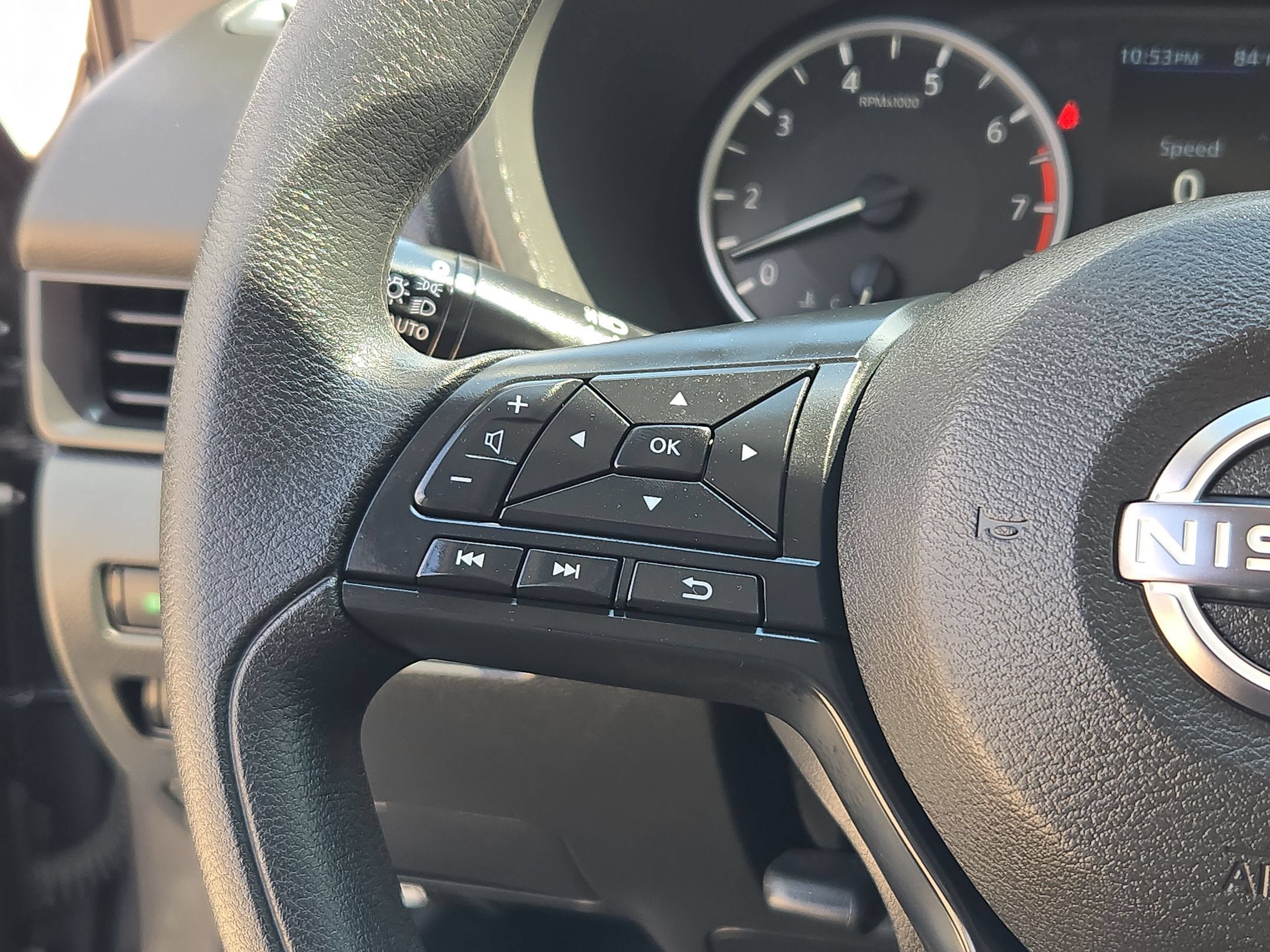 Certified 2025 Nissan Sentra S FWD image 22