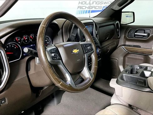 Used 2022 Chevrolet Silverado 1500 LT image 10