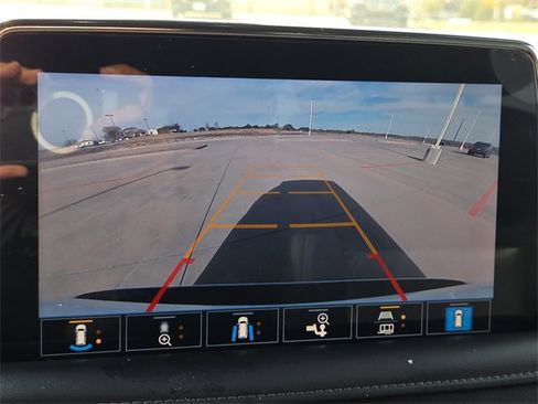 Used 2021 Chevrolet Tahoe Z71 w/ Luxury Package image 19