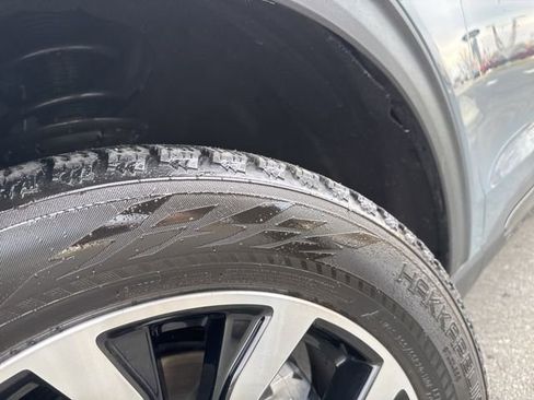 Certified 2025 Ford Explorer ST-Line image 13