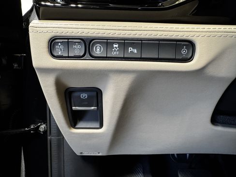 Certified 2023 Acura MDX w/Advance Package image 28